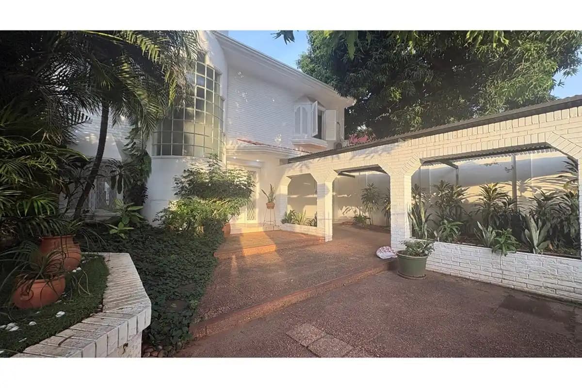 Casa en Ycuá Satí — Foto 1 de 10