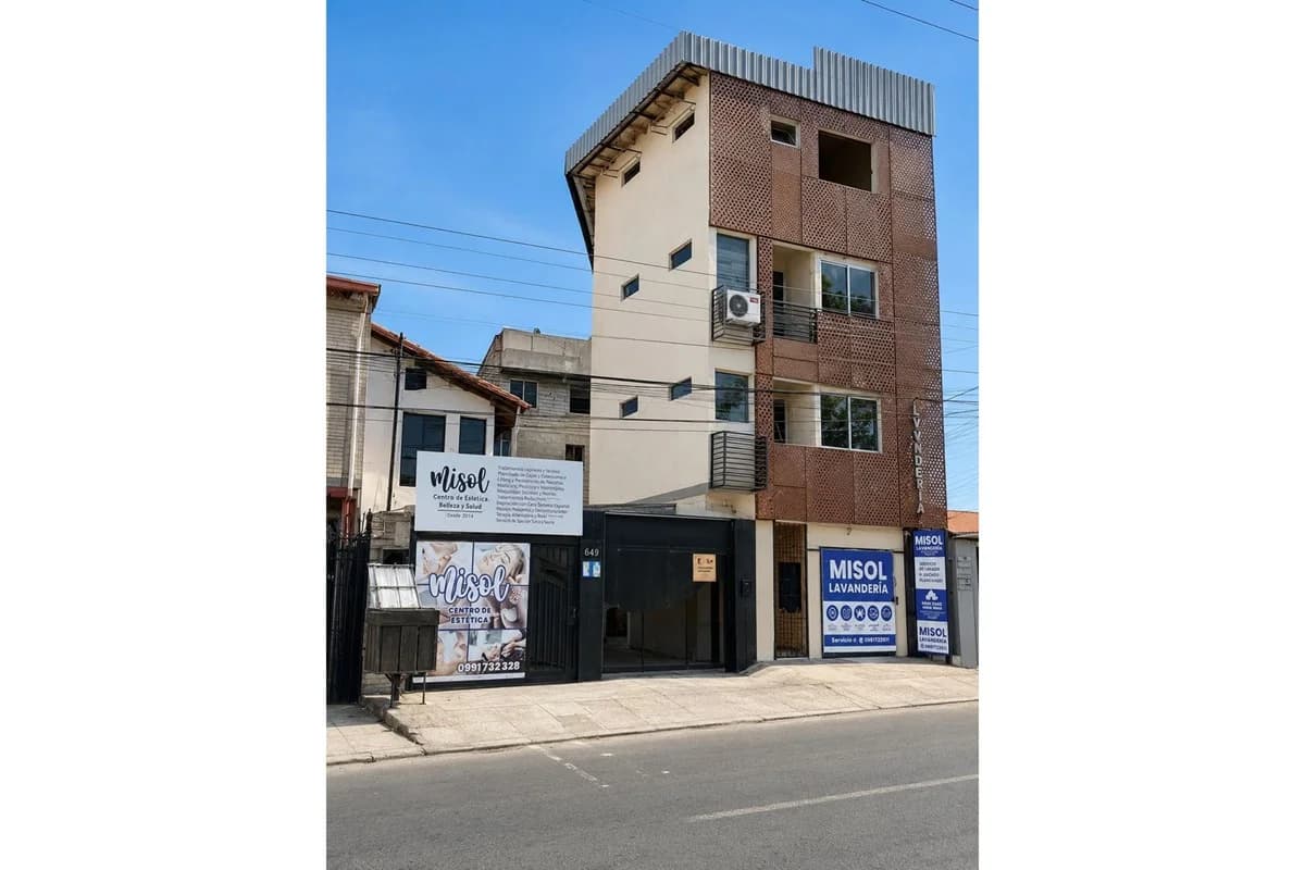Apartamento en Fernando De La Mora — Foto 1 de 7
