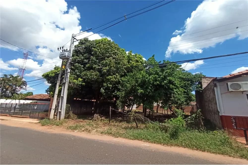Terreno en San Lorenzo — Foto 1 de 7