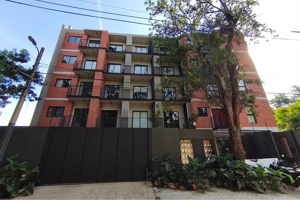 Apartamento en Loma Pytá — Foto 1 de 13