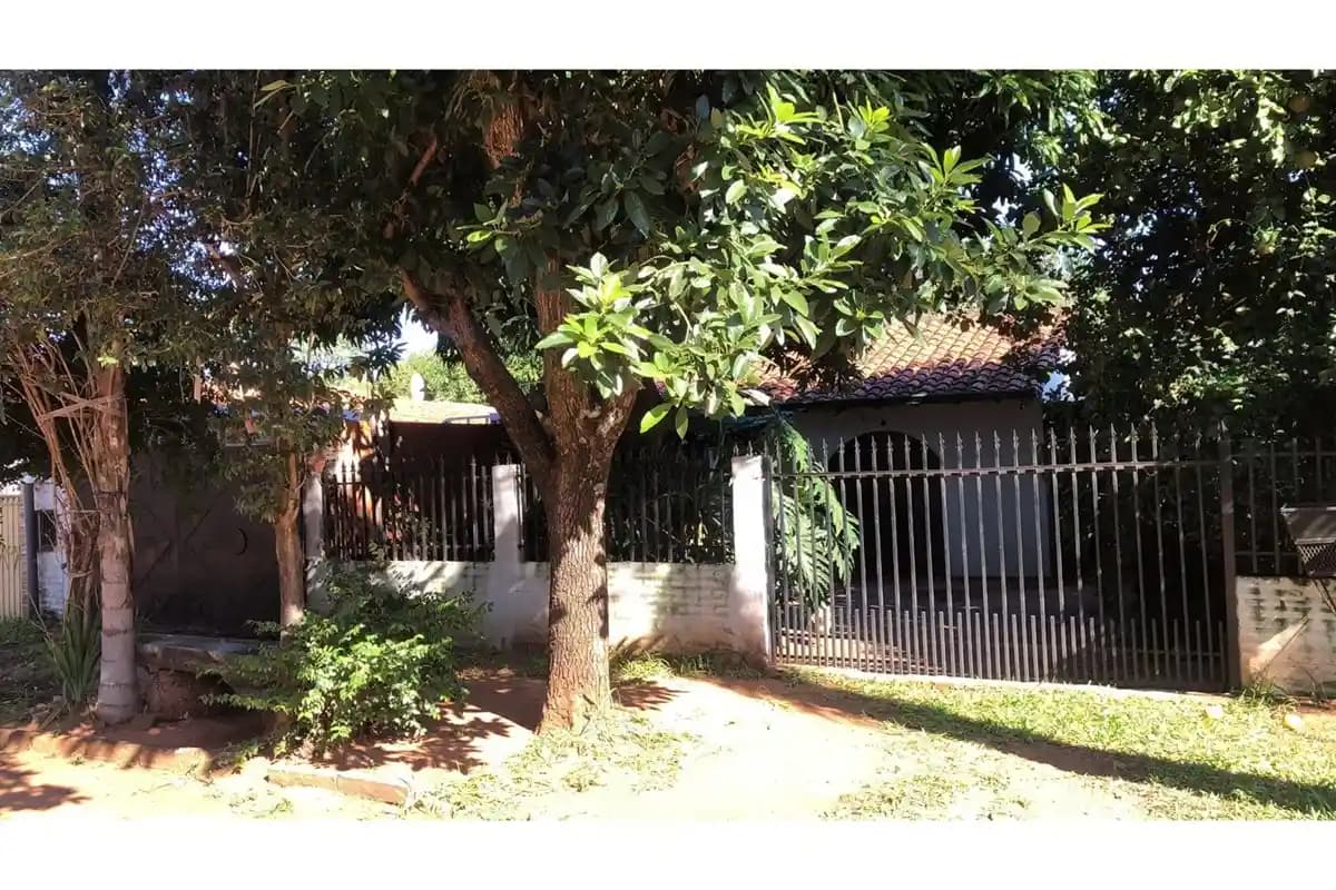 Casa en Capiata — Foto 1 de 16