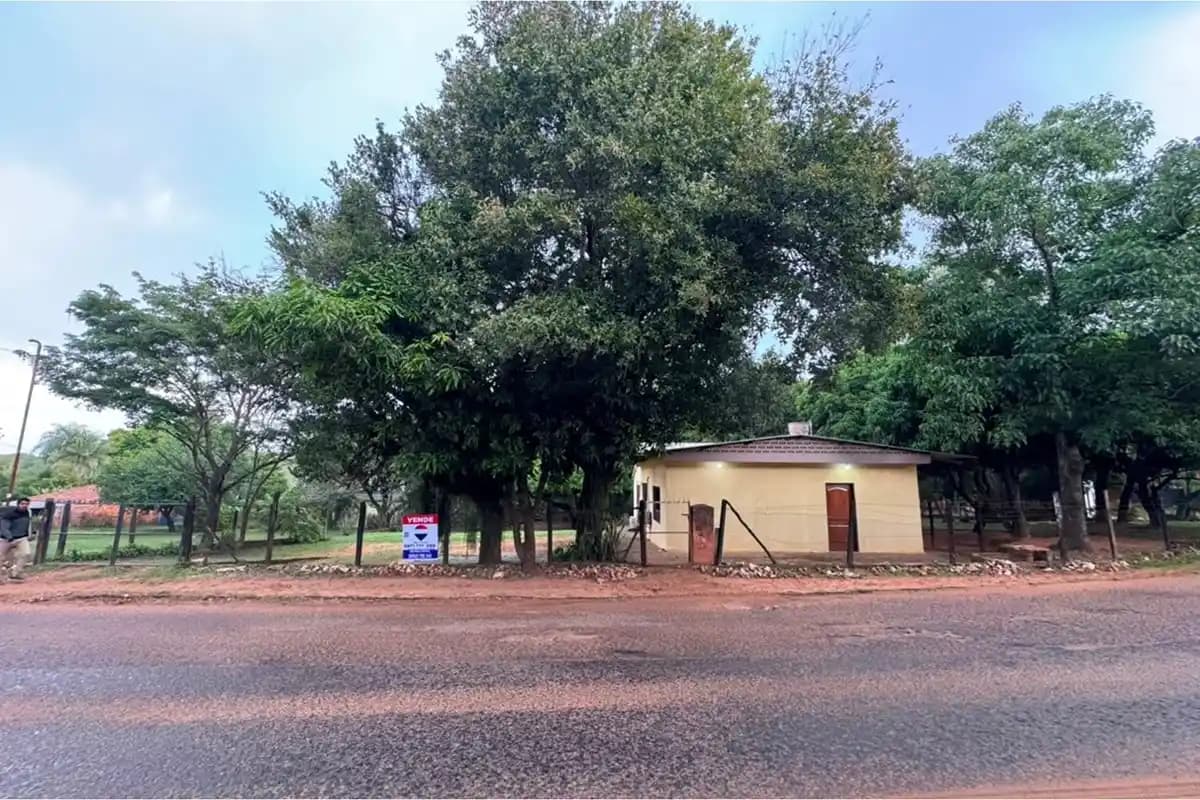 Casa en Limpio — Foto 1 de 25