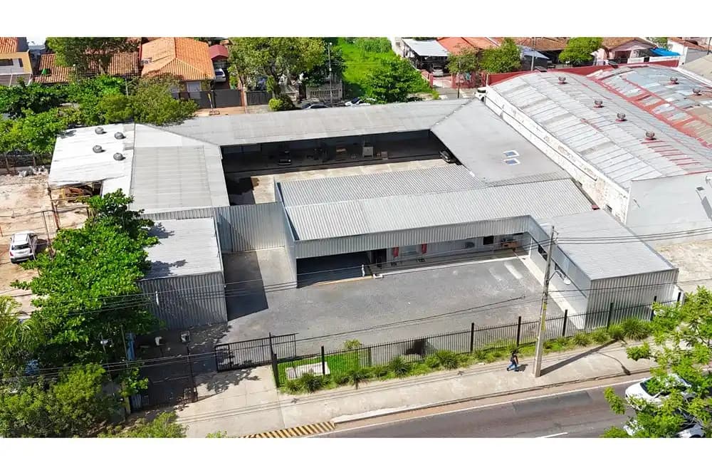 Local en Santa María — Foto 1 de 25