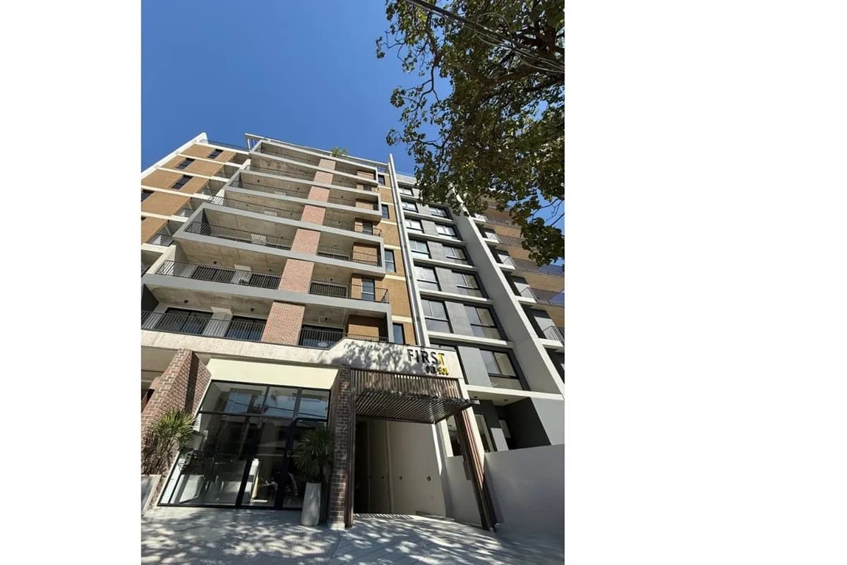 Apartamento en Las Lomas (Carmelitas) — Foto 1 de 21