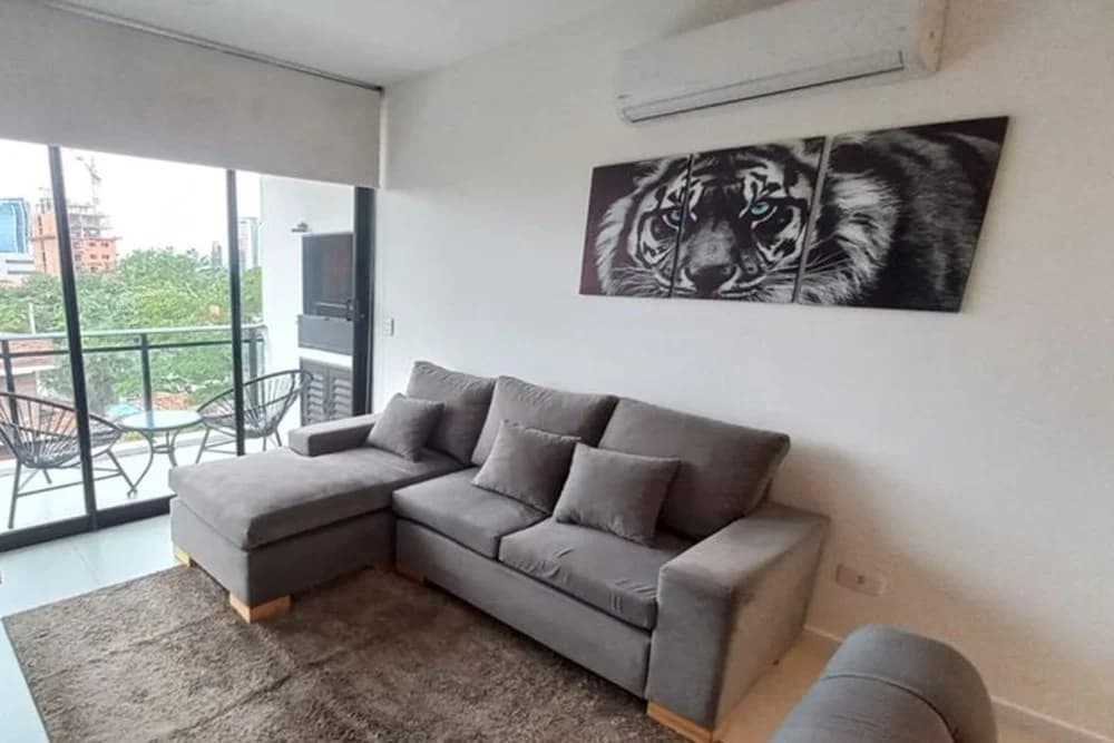 Apartamento en Las Lomas (Carmelitas) — Foto 1 de 19