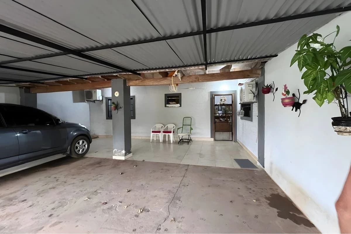 Casa en Limpio — Foto 1 de 11