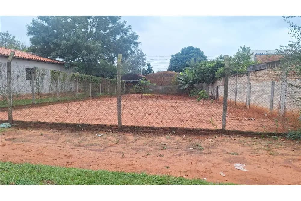 Terreno en Luque — Foto 1 de 8